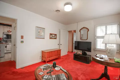 Living - 621 La Cadena St, Vallejo, CA 94590 photo 4 of 4