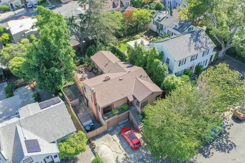 View/Area - 621 La Cadena St, Vallejo, CA 94590 photo 2 of 7