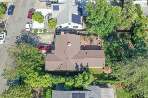 View/Area - 621 La Cadena St, Vallejo, CA 94590 photo 7 of 7
