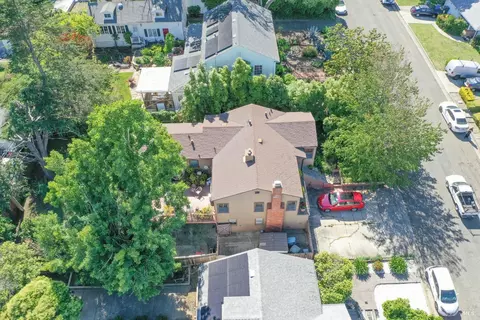 View/Area - 621 La Cadena St, Vallejo, CA 94590 photo 3 of 7