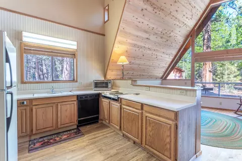 Kitchen - 35193 Eagle Ln, Shingletown, CA 96088 photo 2 of 3
