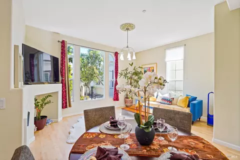 Dining - 40 Moon Shadow Dr, Milpitas, CA 95035 photo 2 of 5