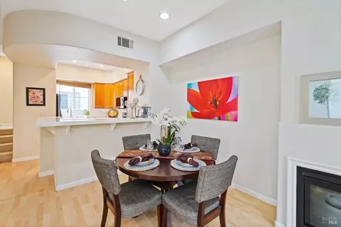 Dining - 40 Moon Shadow Dr, Milpitas, CA 95035 photo 1 of 5
