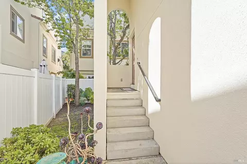 Exterior - 40 Moon Shadow Dr, Milpitas, CA 95035 photo 3 of 10