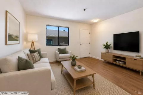 720 Petaluma Blvd S #26, Petaluma, CA 94952