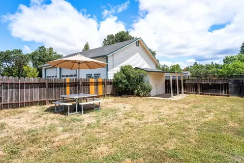 Exterior - 160 Gobalet Ln, Ukiah, CA 95482 photo 24 of 25