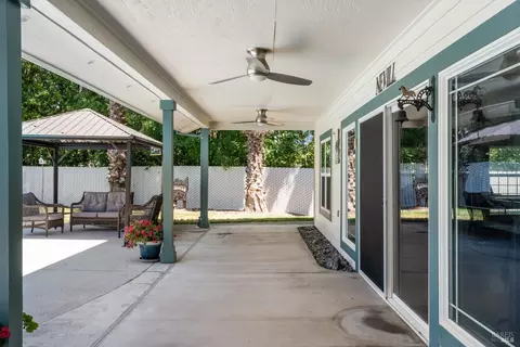 Exterior - 160 Gobalet Ln, Ukiah, CA 95482 photo 12 of 25