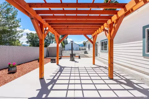 Exterior - 160 Gobalet Ln, Ukiah, CA 95482 photo 16 of 25