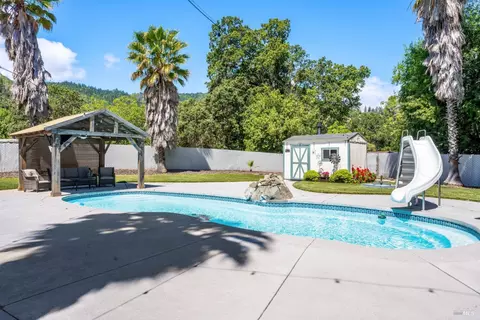 Exterior - 160 Gobalet Ln, Ukiah, CA 95482 photo 9 of 25