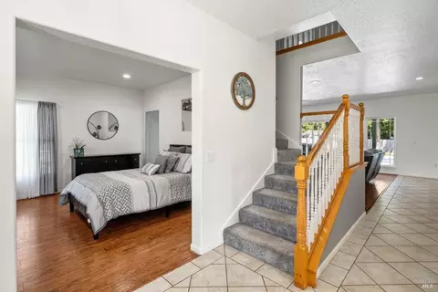 Entry Way - 160 Gobalet Ln, Ukiah, CA 95482 photo 2 of 3