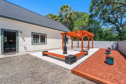 Exterior - 160 Gobalet Ln, Ukiah, CA 95482 photo 14 of 25