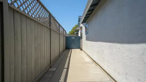 Exterior - 36862 Walnut St, Newark, CA 94560 photo 6 of 19