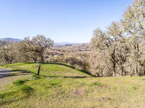 721 Sanel Dr, Ukiah, CA 95482