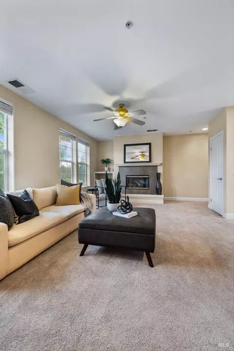Living - 19 Johnson St, Windsor, CA 95492 photo 4 of 4