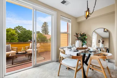 Dining - 19 Johnson St, Windsor, CA 95492 photo 5 of 6
