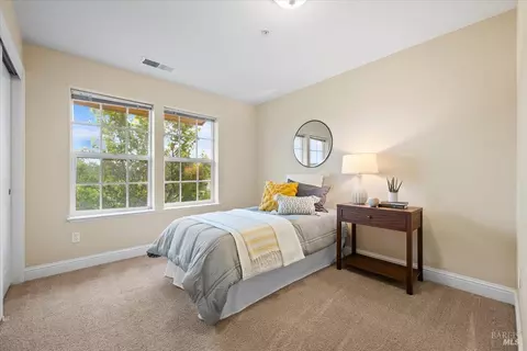 Bedroom - 19 Johnson St, Windsor, CA 95492 photo 4 of 5