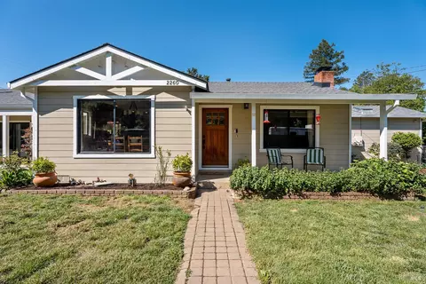 2260 Old River Rd, Ukiah, CA 95482