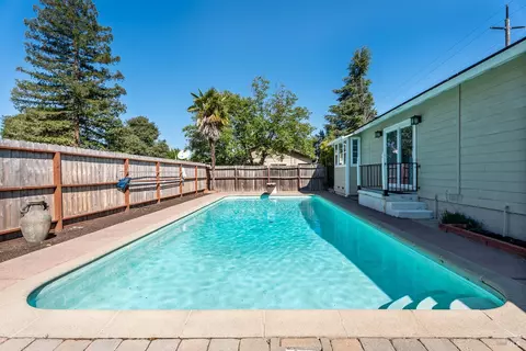 Exterior - 2260 Old River Rd, Ukiah, CA 95482 photo 6 of 10