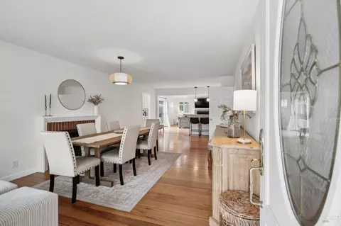 105 Corrillo Dr, San Rafael, CA 94903