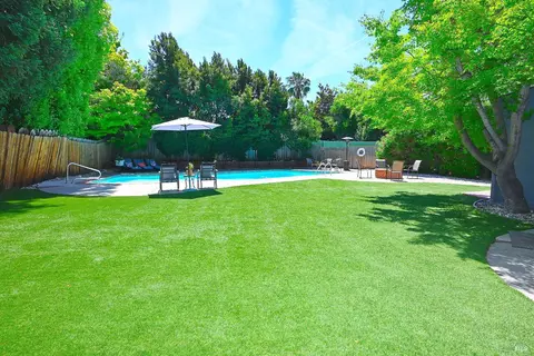 Exterior - 528 Fireside Ct, Walnut Creek, CA 94598 photo 12 of 26