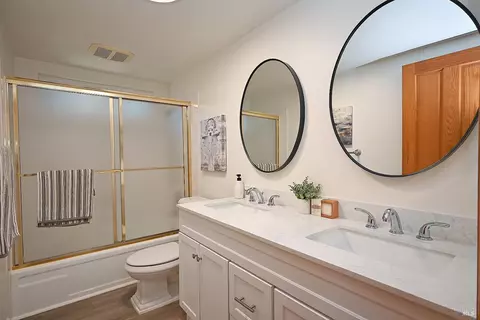 Bath - 528 Fireside Ct, Walnut Creek, CA 94598 photo 4 of 4