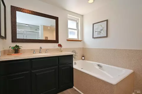 Bath - 528 Fireside Ct, Walnut Creek, CA 94598 photo 1 of 4