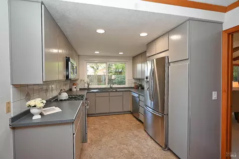 Kitchen - 528 Fireside Ct, Walnut Creek, CA 94598 photo 1 of 5
