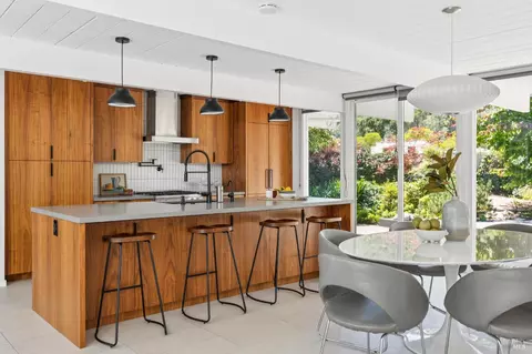 147 Golden Hinde Blvd, San Rafael, CA 94903