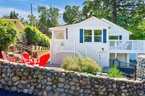 820-824 Warm Springs Rd, Kenwood, CA 95452