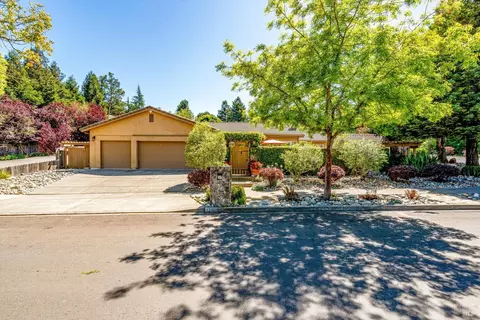 3200 Twin Oaks Dr, Napa, CA 94558