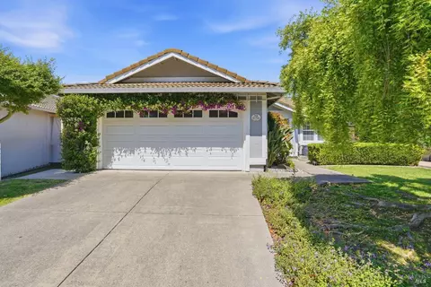 116 Banff Way, Petaluma, CA 94954