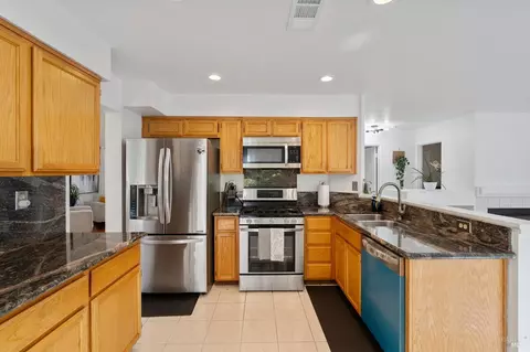Kitchen - 181 Carnival Ct, Vallejo, CA 94589 photo 2 of 4
