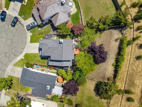 View/Area - 181 Carnival Ct, Vallejo, CA 94589 photo 2 of 5
