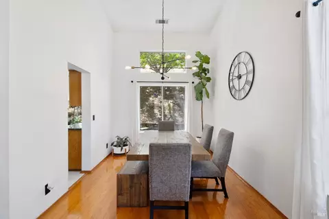 Dining - 181 Carnival Ct, Vallejo, CA 94589 photo 1 of 1