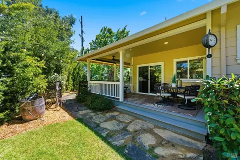 Exterior - 10041 Starr Rd, Windsor, CA 95492 photo 14 of 26