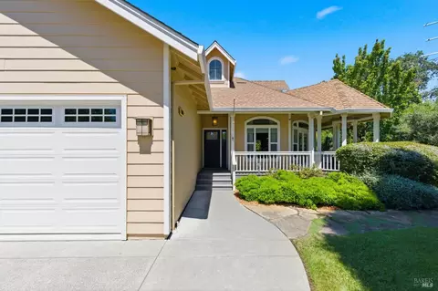 Exterior - 10041 Starr Rd, Windsor, CA 95492 photo 4 of 26