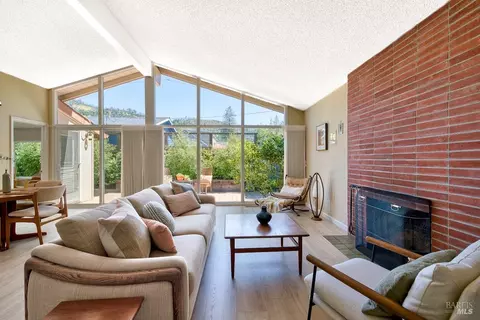 1454 Escalero Rd, Santa Rosa, CA 95409