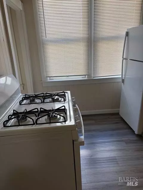 Kitchen - 925 Virginia St, Vallejo, CA 94590 photo 3 of 5