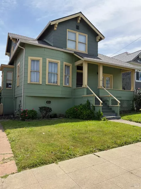 Exterior - 925 Virginia St, Vallejo, CA 94590 photo 2 of 8