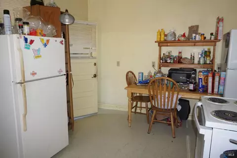Kitchen - 925 Virginia St, Vallejo, CA 94590 photo 2 of 5