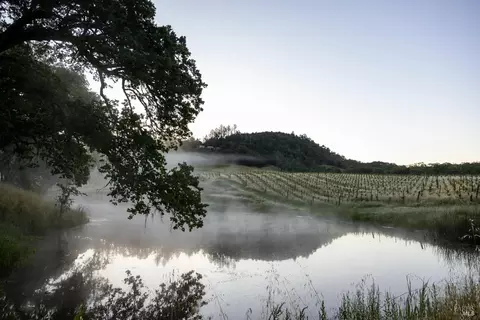 13414 Chalk Hill Rd, Healdsburg, CA 95448