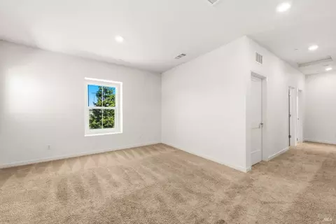 Entry Way - 1065 Wesleyan Ct, Dixon, CA 95620 photo 1 of 2