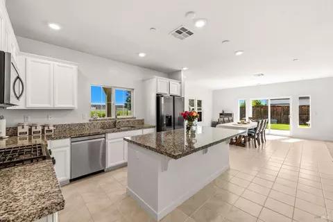 Kitchen - 1065 Wesleyan Ct, Dixon, CA 95620 photo 1 of 2