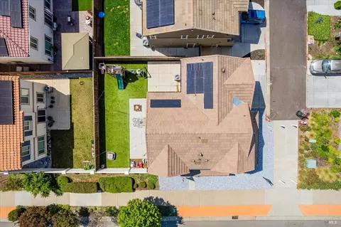 View/Area - 1065 Wesleyan Ct, Dixon, CA 95620 photo 1 of 4