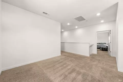 Entry Way - 1065 Wesleyan Ct, Dixon, CA 95620 photo 2 of 2