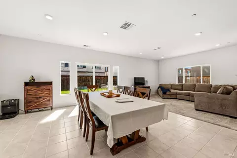 Dining - 1065 Wesleyan Ct, Dixon, CA 95620 photo 3 of 3