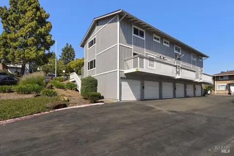 100 Sunset Cir #68, Benicia, CA 94510