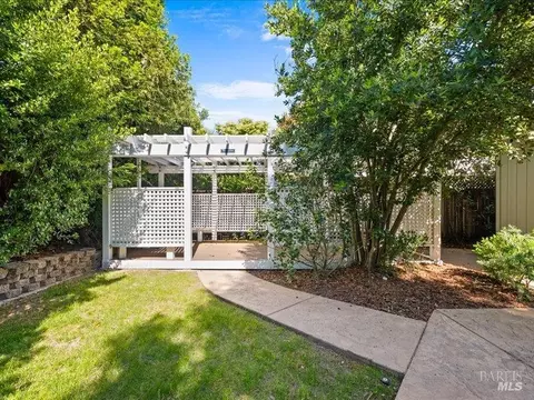 Exterior - 117 Nottingham Way, Windsor, CA 95492 photo 5 of 5
