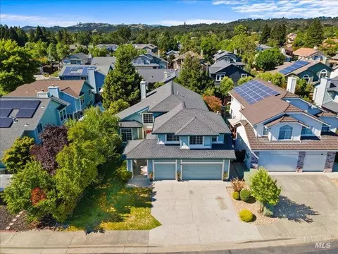 View/Area - 117 Nottingham Way, Windsor, CA 95492 photo 2 of 4