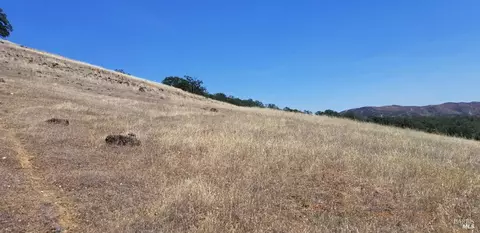 3238 Wolf Creek Rd, Clearlake Oaks, CA 95423